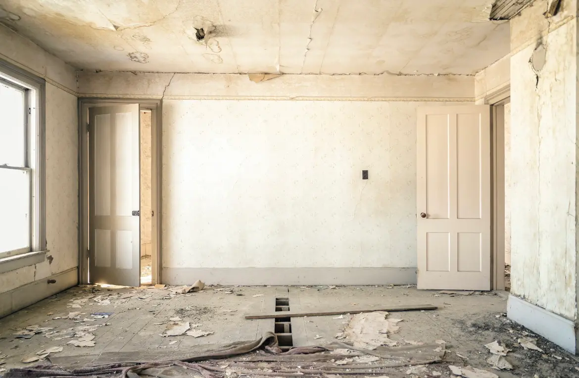 Waste disposal crew managing a cleanout project in North Barrington